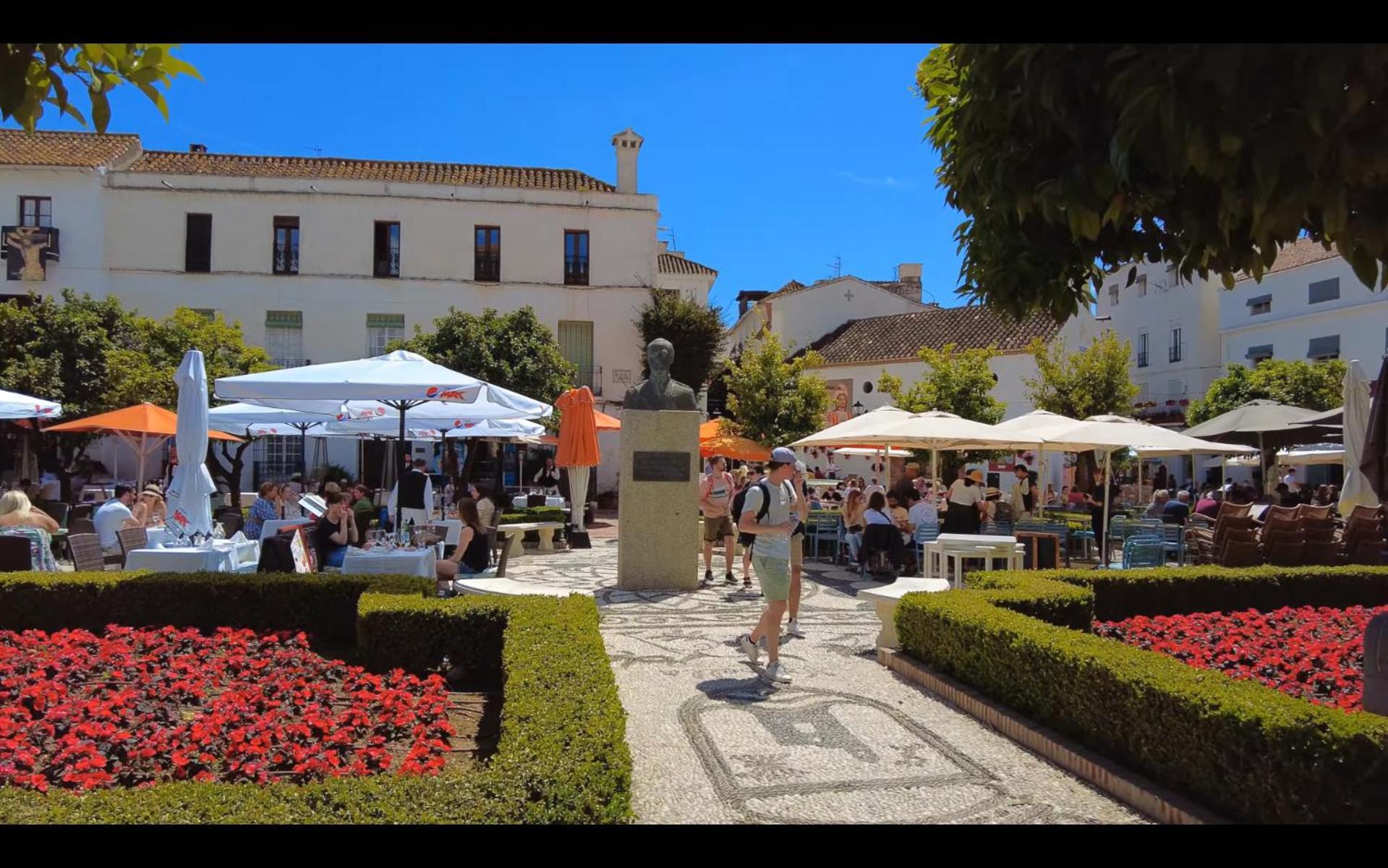 City Center Beach Access With Style Marbella