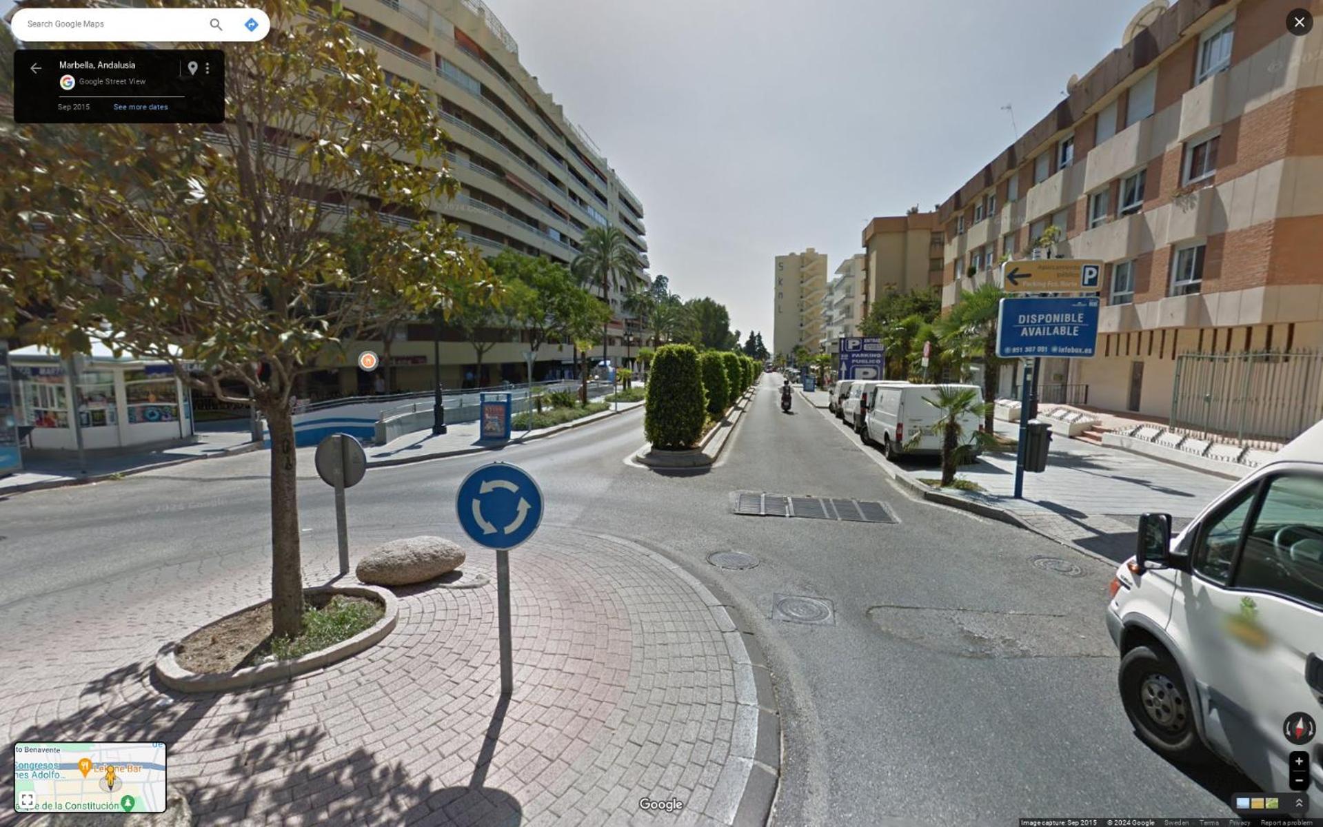 City Center Beach Access With Style Apartment