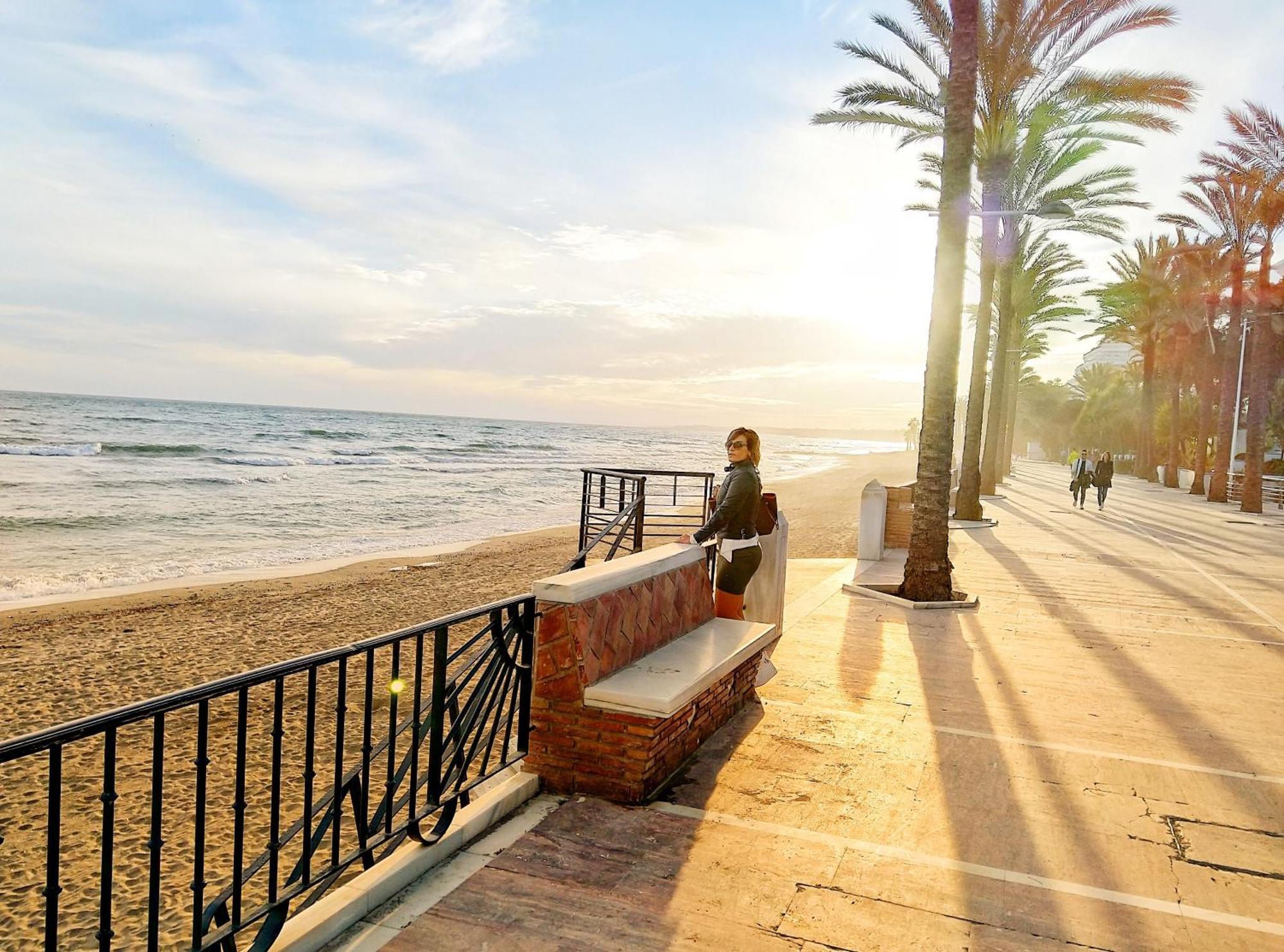 City Center Beach Access With Style Apartment *